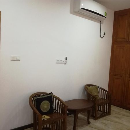 Indika'S Apartment Hikkaduwa Dış mekan fotoğraf